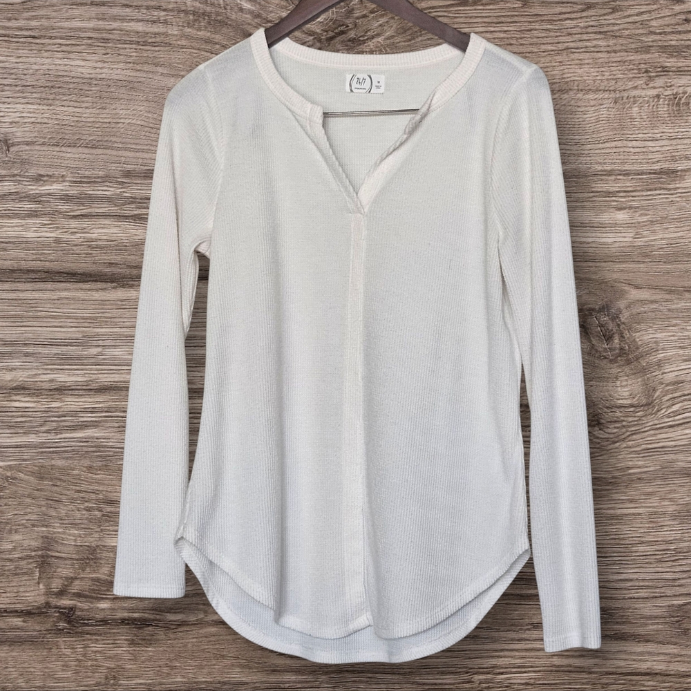 Women's White Long Sleeve Top